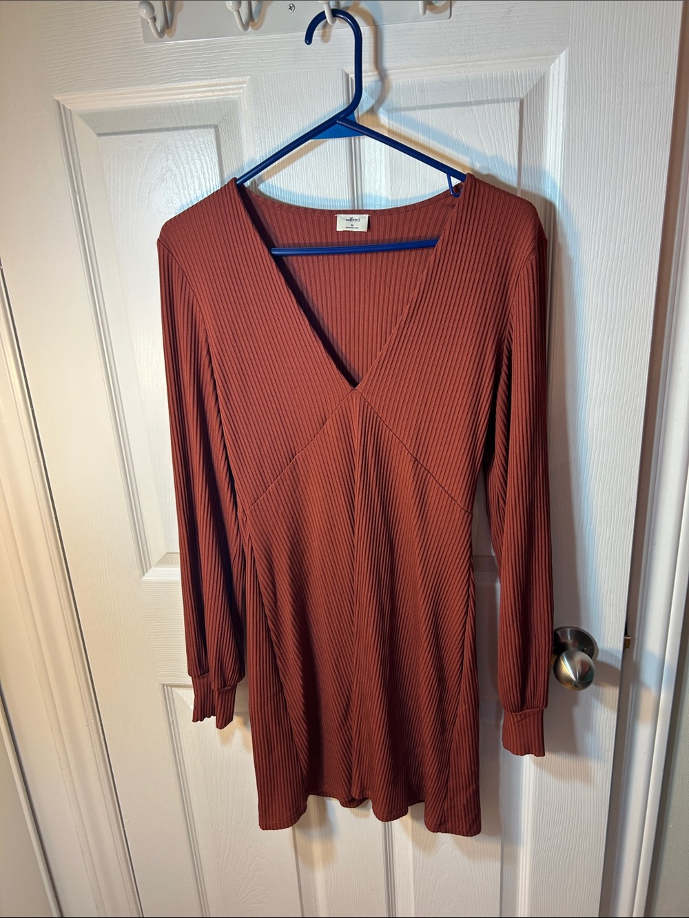 Aritzia Wilfred Jeanne dress cider gold (burgundy) size M - Picture 2 of 7